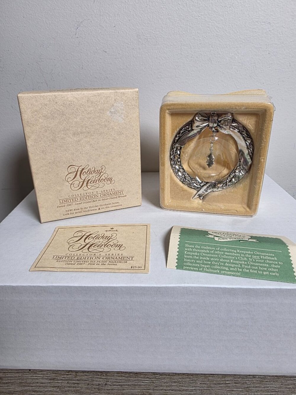 Vintage 1987 Hallmark Holiday Heirloom Lead Crystal Bell in Silver-Plated Wreath